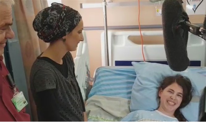 Israeli terror victim Shuva Malka with her mother